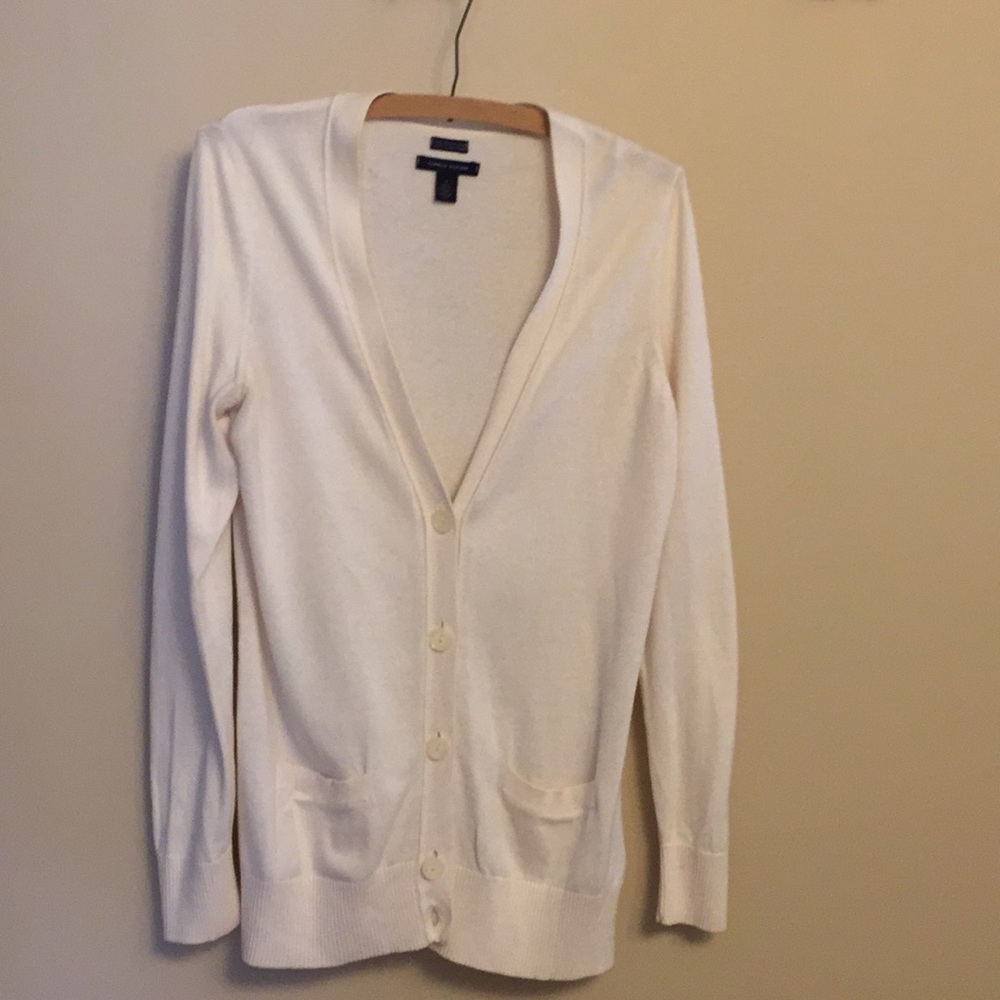 Winter white V neck cardigan